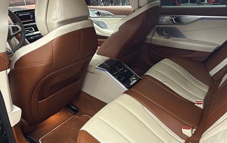 BMW 8 серия, 2019 год, 9 800 000 рублей, 12 фотография