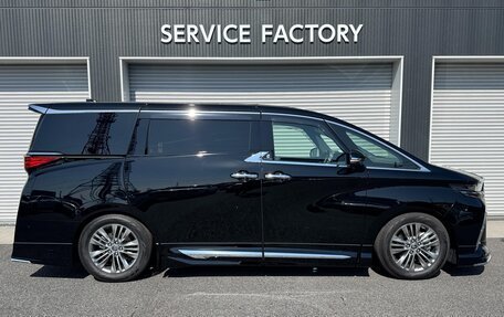Toyota Alphard, 2025 год, 11 380 000 рублей, 4 фотография