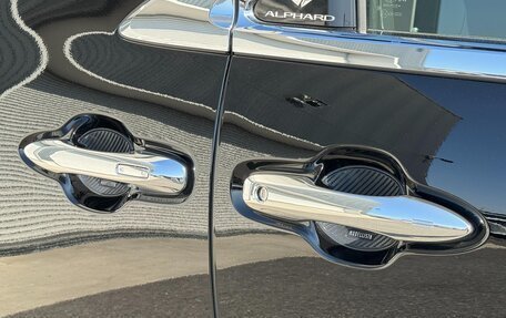 Toyota Alphard, 2025 год, 11 380 000 рублей, 19 фотография