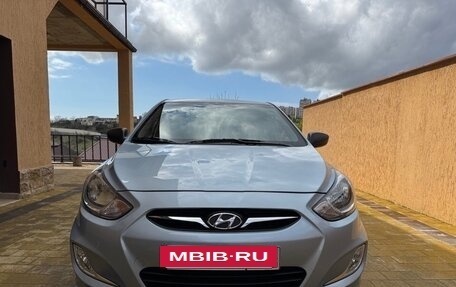 Hyundai Solaris II рестайлинг, 2012 год, 880 000 рублей, 12 фотография