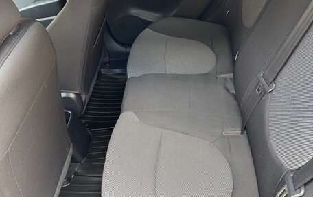 Hyundai Solaris II рестайлинг, 2012 год, 880 000 рублей, 24 фотография