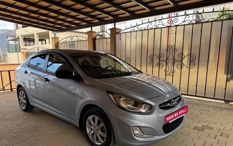 Hyundai Solaris II рестайлинг, 2012 год, 880 000 рублей, 17 фотография