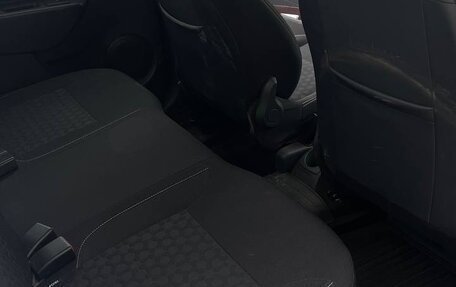 Renault Logan II, 2015 год, 890 000 рублей, 5 фотография