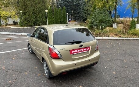 KIA Rio II, 2010 год, 840 000 рублей, 2 фотография