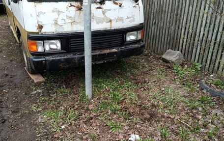 Nissan Urvan III, 1990 год, 150 000 рублей, 3 фотография