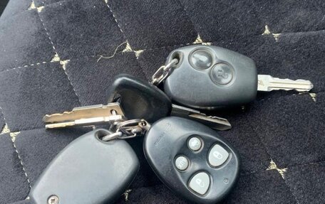 Renault Logan I, 2012 год, 450 000 рублей, 11 фотография