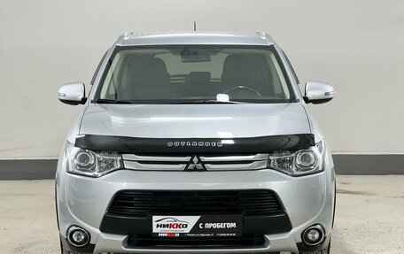 Mitsubishi Outlander III рестайлинг 3, 2014 год, 1 150 000 рублей, 2 фотография