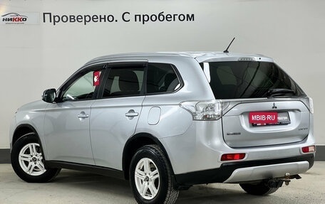 Mitsubishi Outlander III рестайлинг 3, 2014 год, 1 150 000 рублей, 5 фотография