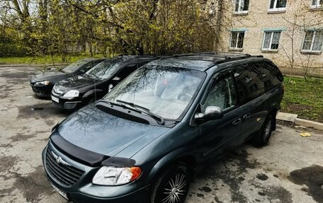 Chrysler Town & Country IV, 2005 год, 800 000 рублей, 7 фотография