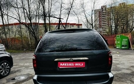 Chrysler Town & Country IV, 2005 год, 800 000 рублей, 6 фотография