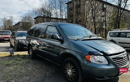 Chrysler Town & Country IV, 2005 год, 800 000 рублей, 24 фотография