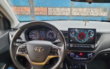 Hyundai Solaris II рестайлинг, 2018 год, 1 380 000 рублей, 7 фотография