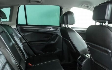 Volkswagen Tiguan II, 2018 год, 3 300 000 рублей, 19 фотография