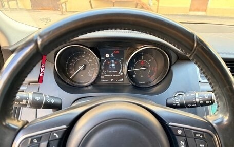 Jaguar E-Pace, 2018 год, 2 250 000 рублей, 5 фотография