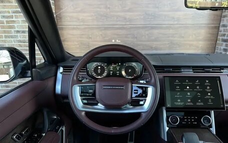 Land Rover Range Rover IV рестайлинг, 2022 год, 18 000 000 рублей, 9 фотография