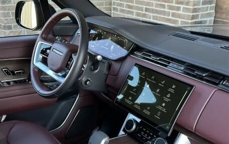 Land Rover Range Rover IV рестайлинг, 2022 год, 18 000 000 рублей, 13 фотография