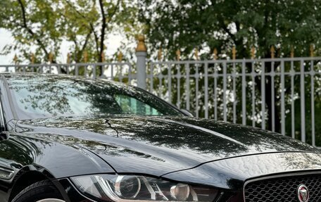 Jaguar XE I рестайлинг, 2017 год, 2 220 000 рублей, 5 фотография