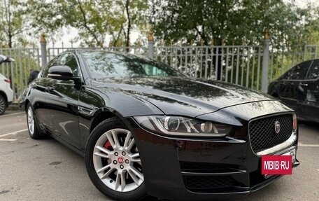 Jaguar XE I рестайлинг, 2017 год, 2 220 000 рублей, 4 фотография