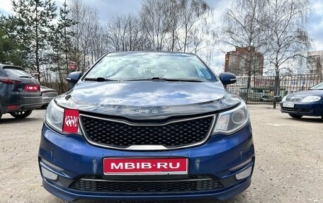 KIA Rio III рестайлинг, 2015 год, 990 000 рублей, 1 фотография