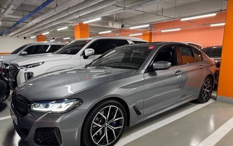 BMW 5 серия, 2022 год, 4 850 000 рублей, 2 фотография