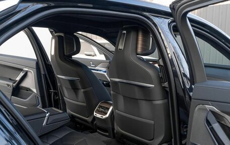 BMW 7 серия, 2025 год, 15 300 000 рублей, 23 фотография