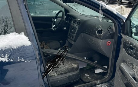 Ford Focus II рестайлинг, 2011 год, 100 000 рублей, 3 фотография