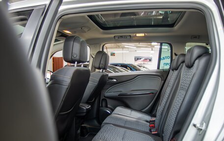 Opel Zafira C рестайлинг, 2012 год, 1 200 000 рублей, 10 фотография