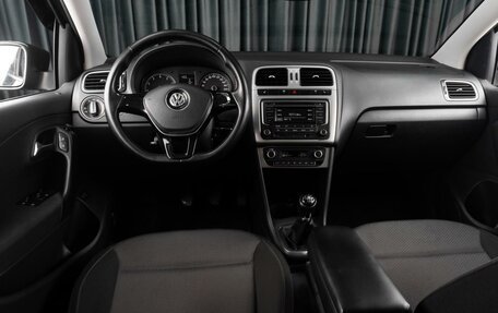 Volkswagen Polo VI (EU Market), 2017 год, 1 299 000 рублей, 6 фотография