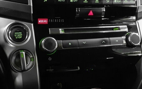 Toyota Land Cruiser 200, 2012 год, 4 500 000 рублей, 17 фотография