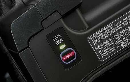 Toyota Land Cruiser 200, 2012 год, 4 500 000 рублей, 23 фотография