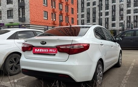 KIA Rio III рестайлинг, 2015 год, 800 000 рублей, 3 фотография