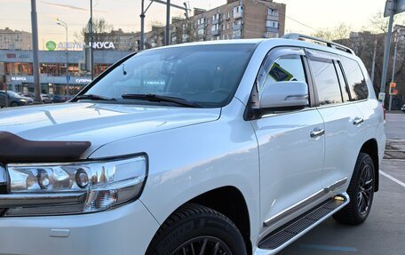 Toyota Land Cruiser 200, 2016 год, 5 990 000 рублей, 13 фотография