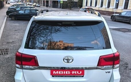 Toyota Land Cruiser 200, 2016 год, 5 990 000 рублей, 18 фотография