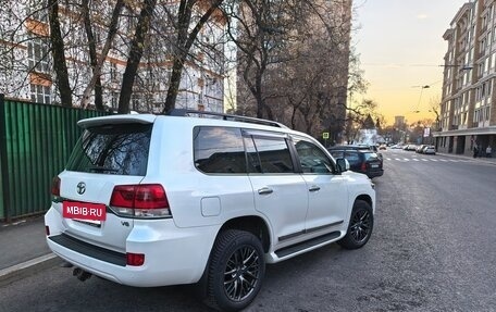 Toyota Land Cruiser 200, 2016 год, 5 990 000 рублей, 20 фотография