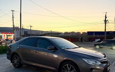 Toyota Camry, 2015 год, 1 749 999 рублей, 2 фотография