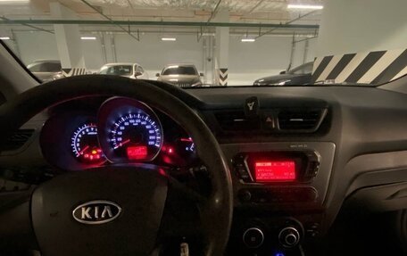 KIA Rio III рестайлинг, 2012 год, 800 000 рублей, 12 фотография