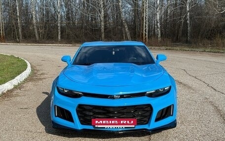 Chevrolet Camaro VI, 2021 год, 3 490 000 рублей, 2 фотография
