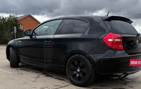 BMW 1 серия, 2011 год, 1 185 000 рублей, 7 фотография