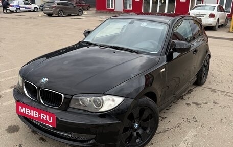 BMW 1 серия, 2011 год, 1 185 000 рублей, 2 фотография