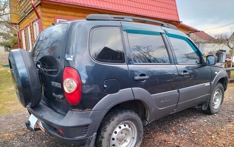 Chevrolet Niva I рестайлинг, 2013 год, 550 000 рублей, 4 фотография
