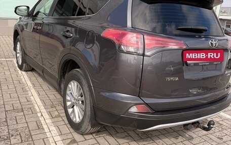Toyota RAV4, 2015 год, 2 400 000 рублей, 11 фотография