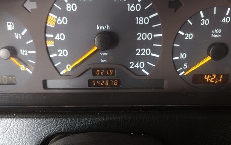 Mercedes-Benz C-Класс, 1995 год, 250 000 рублей, 10 фотография