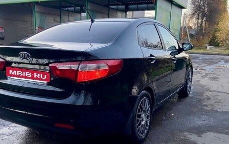 KIA Rio III рестайлинг, 2011 год, 650 000 рублей, 2 фотография