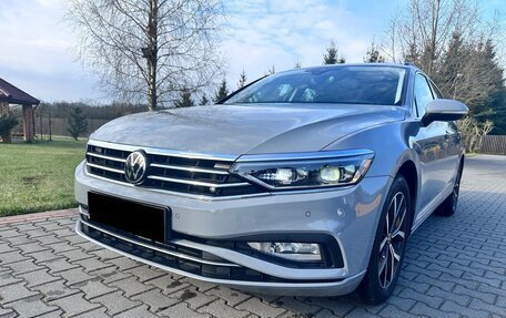 Volkswagen Passat B8 рестайлинг, 2022 год, 2 350 000 рублей, 7 фотография