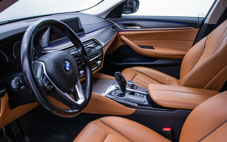 BMW 5 серия, 2018 год, 3 235 000 рублей, 10 фотография