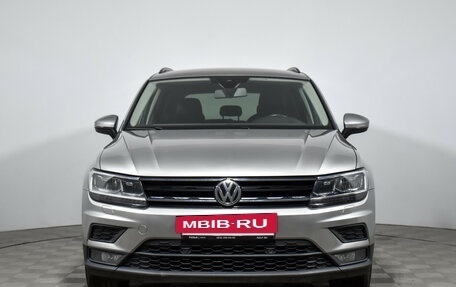 Volkswagen Tiguan II, 2020 год, 2 690 000 рублей, 2 фотография