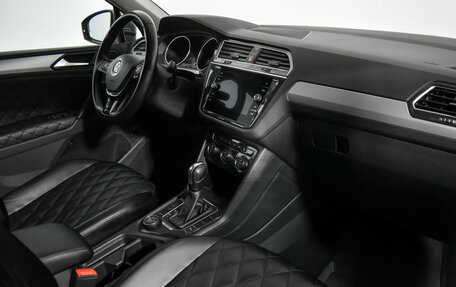 Volkswagen Tiguan II, 2020 год, 2 690 000 рублей, 13 фотография