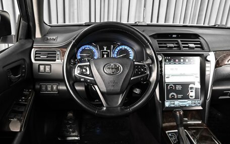 Toyota Camry, 2016 год, 2 129 000 рублей, 13 фотография