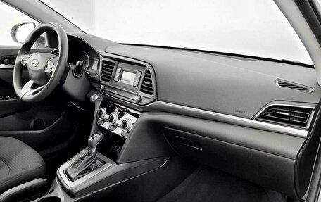 Hyundai Avante, 2019 год, 1 680 000 рублей, 11 фотография