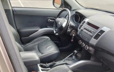 Mitsubishi Outlander III рестайлинг 3, 2011 год, 980 000 рублей, 6 фотография